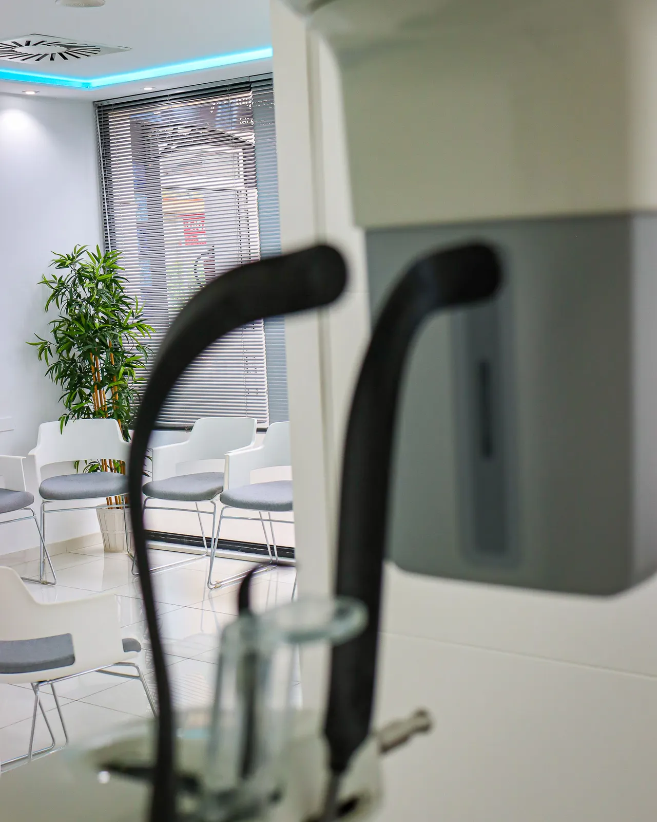 Sala de espera Dentaláser Fuengirola