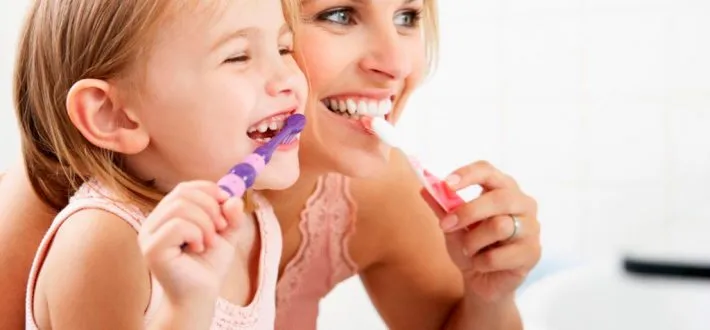 Higiene dental infantil Dentaláser Fuengirola